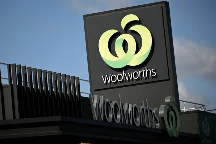 Woolworths signage